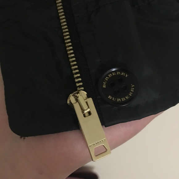 Burberry bomber jacket for summer - Picture 5 of 7